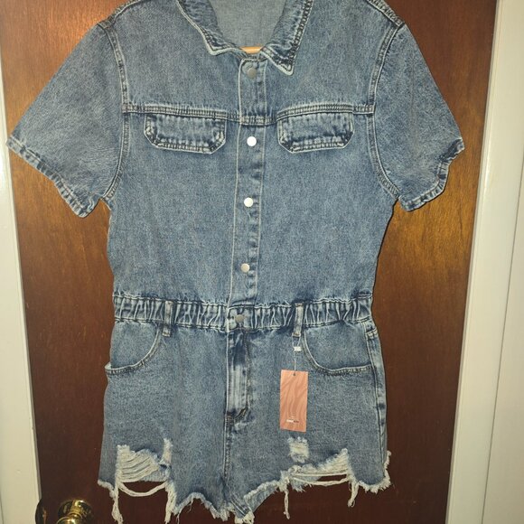 Jean button up romper Sz 14 - Picture 2 of 3